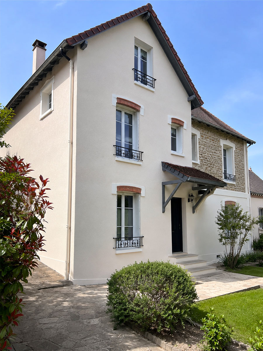 Ravalement de façade et peinture à Louveciennes (78430) dans les Yvelines (78) - L’Art du Toit Louveciennes